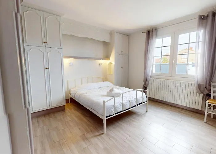 Prázdninový dům Le Refuge Cotier Les Bussolleries